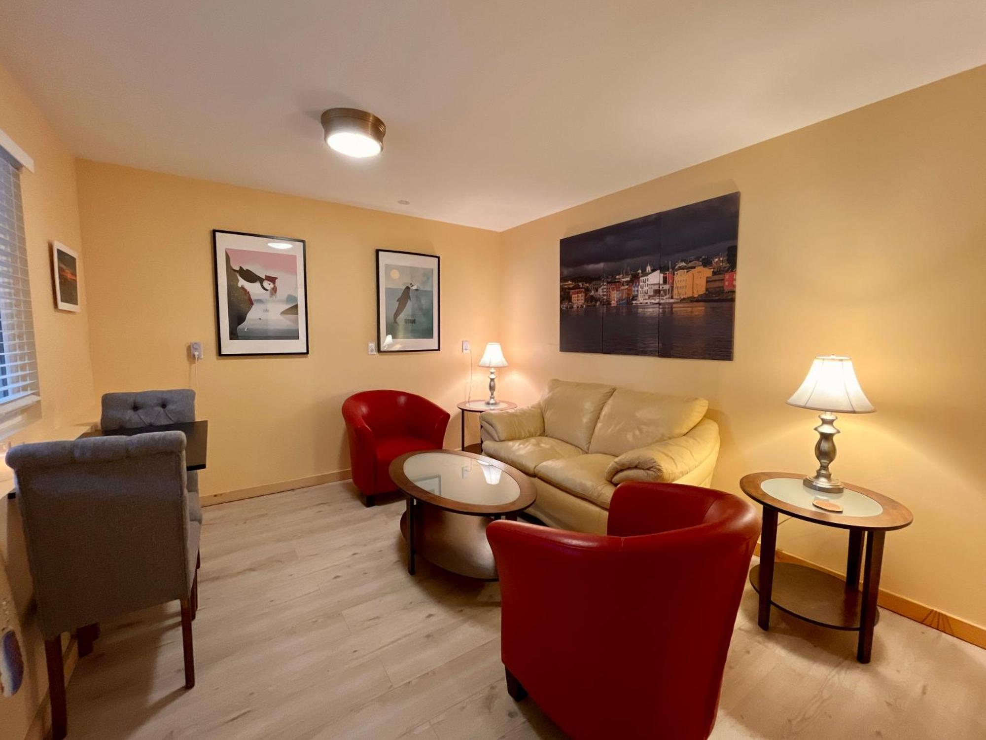 Frigon Suite -Waterfront Port Alice Екстериор снимка